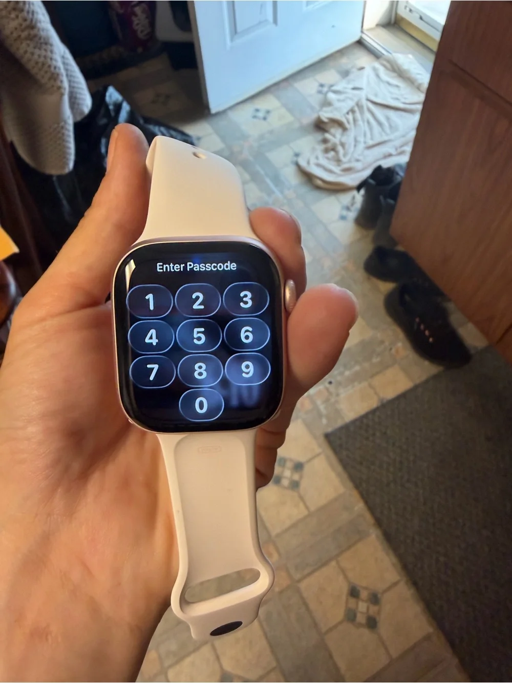 Apple Watch series 11 42 mm rose gold locked to AT&T